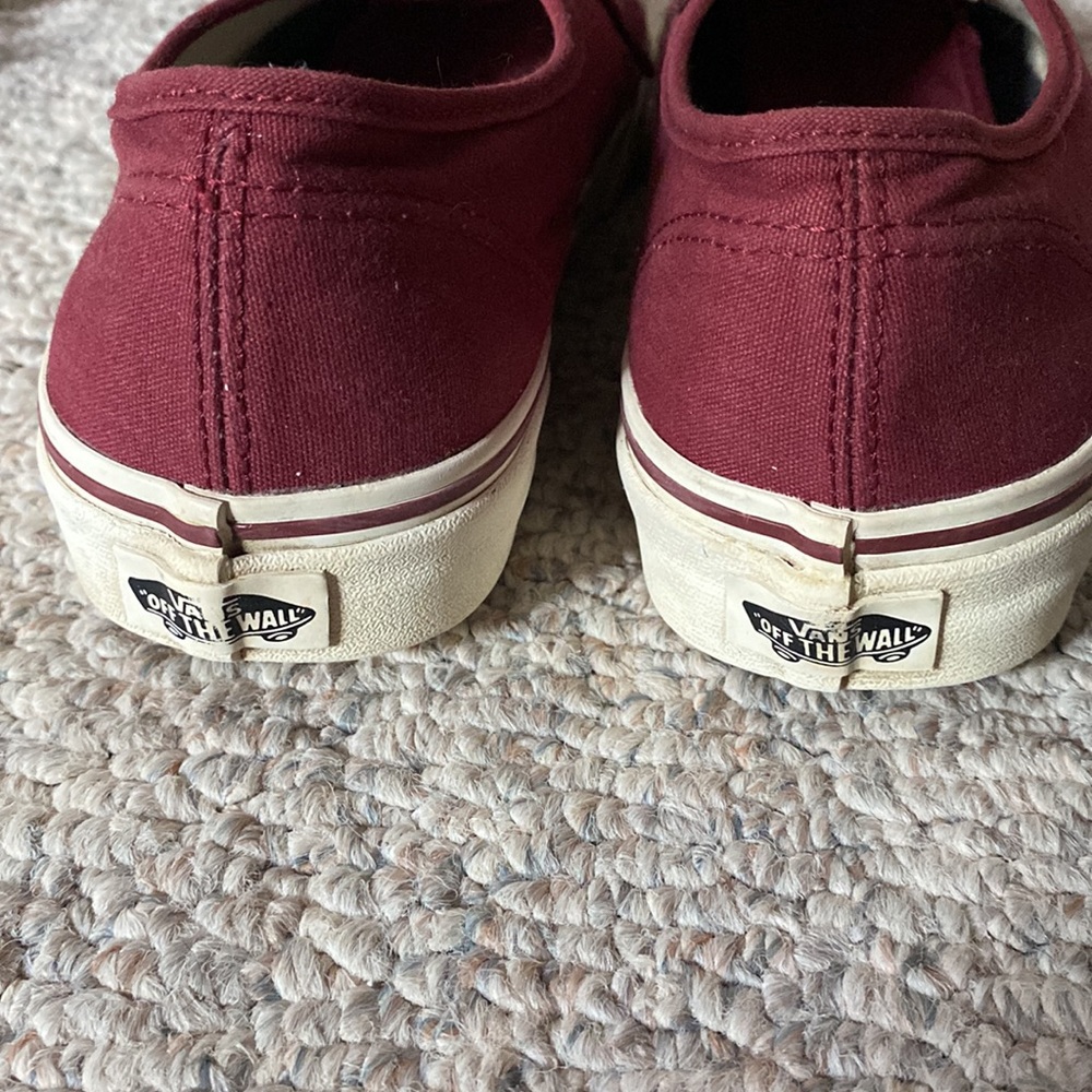 Vans - Picture 4 of 5